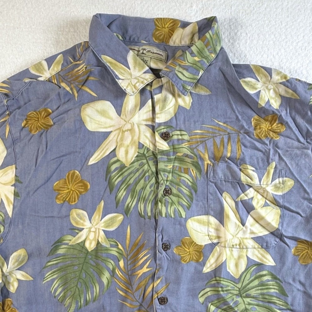 Tommy Bahama Button Up Mens Large 100% Silk Tropical Floral Print Blue AOP